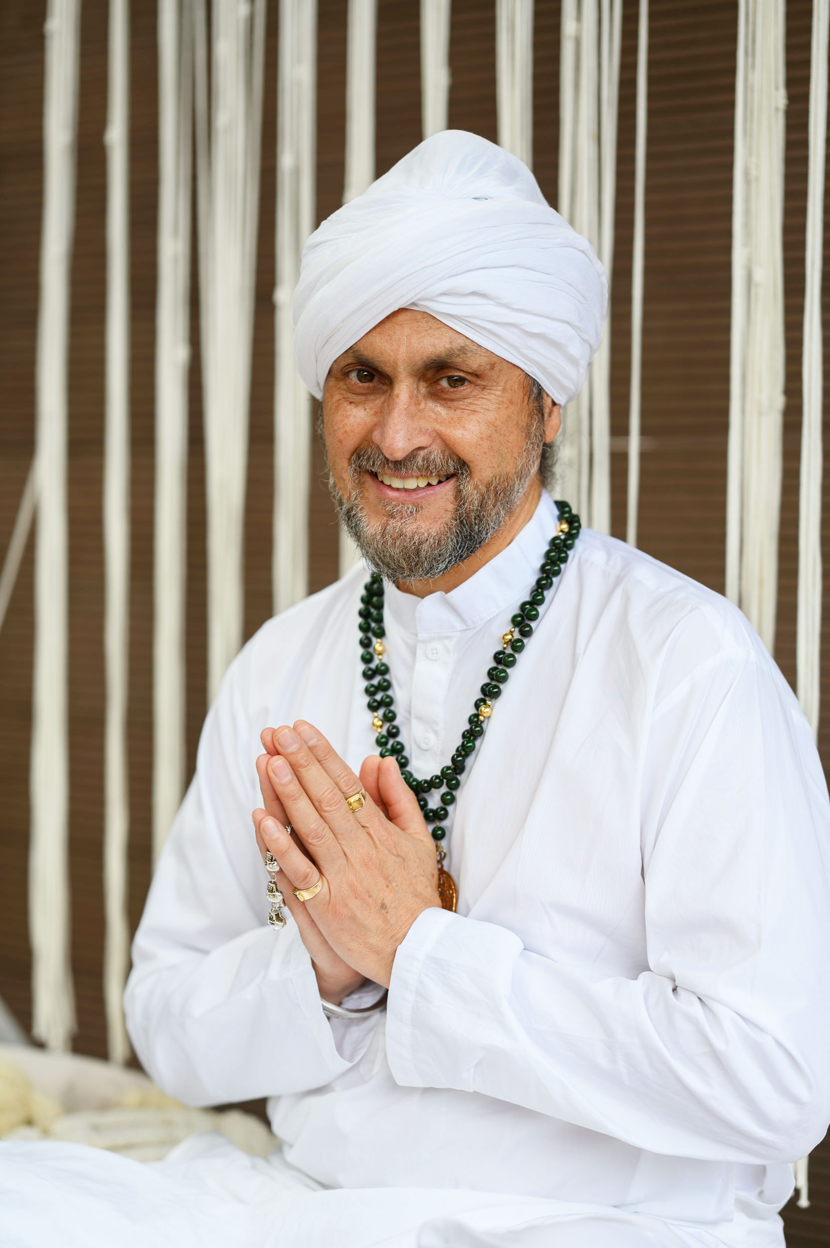 Фото ведущих курс